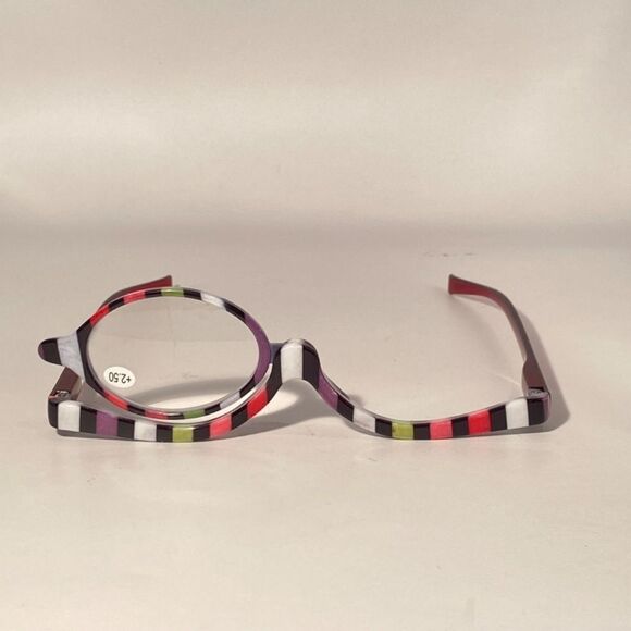 0988 Makeup Cosmetic 2.50 Flip Magnifying Glasses For Precision Application N… - Picture 4 of 7